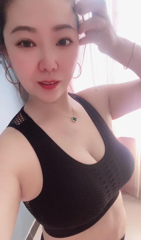 奉贤南桥巨乳少妇