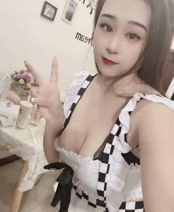 夫子庙大奶妹